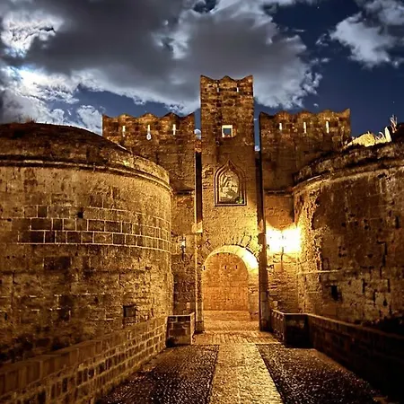 Nikos Takis Fashion Boutique Hotell Rhodes City