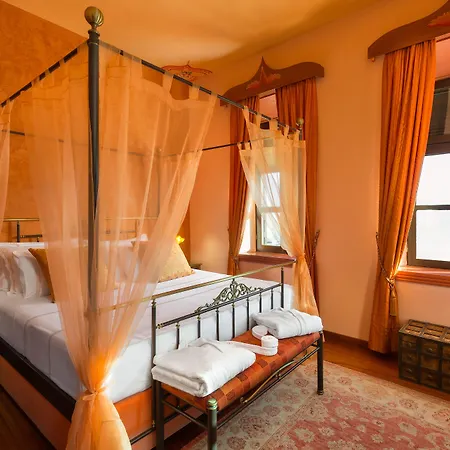 Hotell Nikos Takis Fashion Boutique 4*