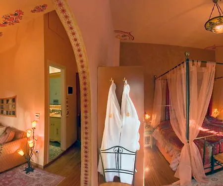 Nikos Takis Fashion Boutique Hotel