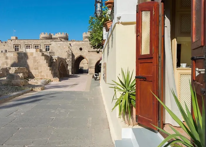 Nikos Takis Fashion Boutique ホテル Rhodes City