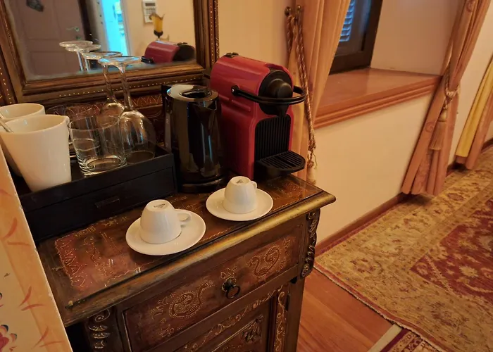 Nikos Takis Fashion Boutique