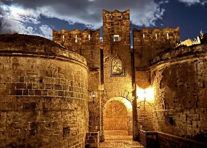 Nikos Takis Fashion Boutique ホテル Rhodes City