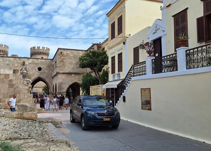 Nikos Takis Fashion Boutique