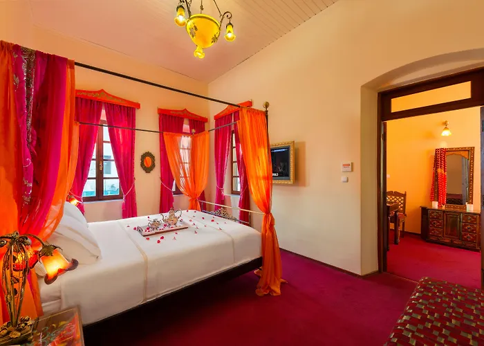 Nikos Takis Fashion Boutique 4*