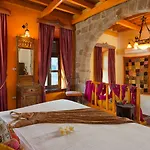 Nikos Takis Fashion Boutique Ξενοδοχείο 4*