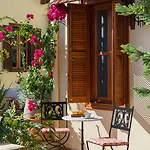 Ξενοδοχείο Nikos Takis Fashion Boutique