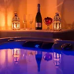 Ξενοδοχείο Nikos Takis Fashion Boutique 4*