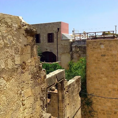 Nikos Takis Fashion Boutique Szálloda 4*