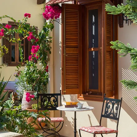 Otel Nikos Takis Fashion Boutique